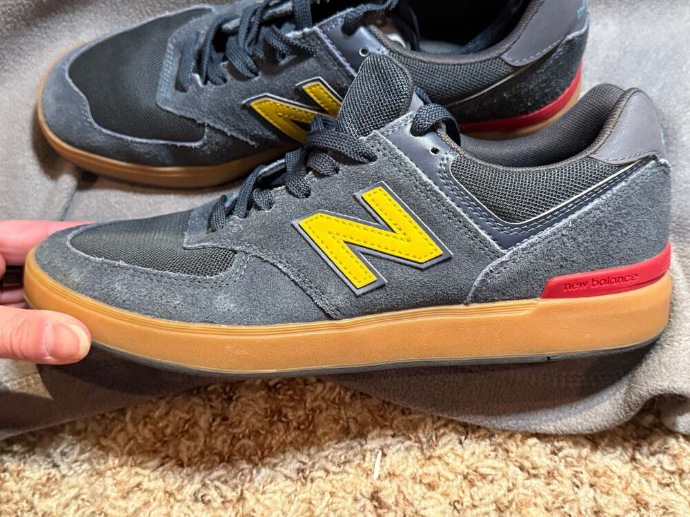 New Balance All Coasts 574 Navy Gum Skate Shoes AM574 Mens 8 - Picture 3 of 6